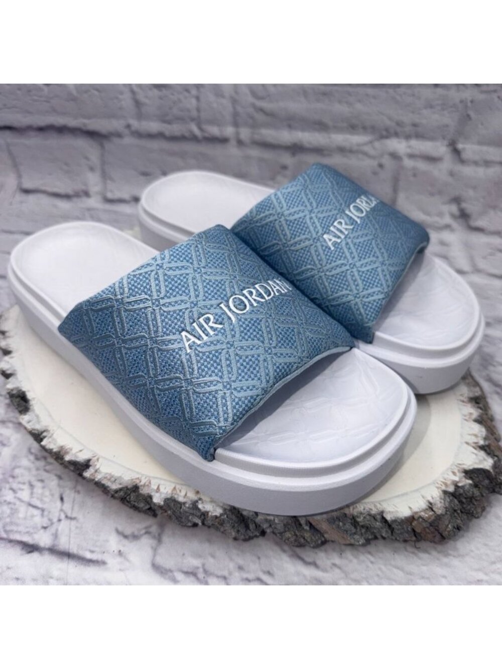 Jordan Sophia 'Blue Beyond Light' Slide Women's Size 8 HQ8070-400 Never Worn